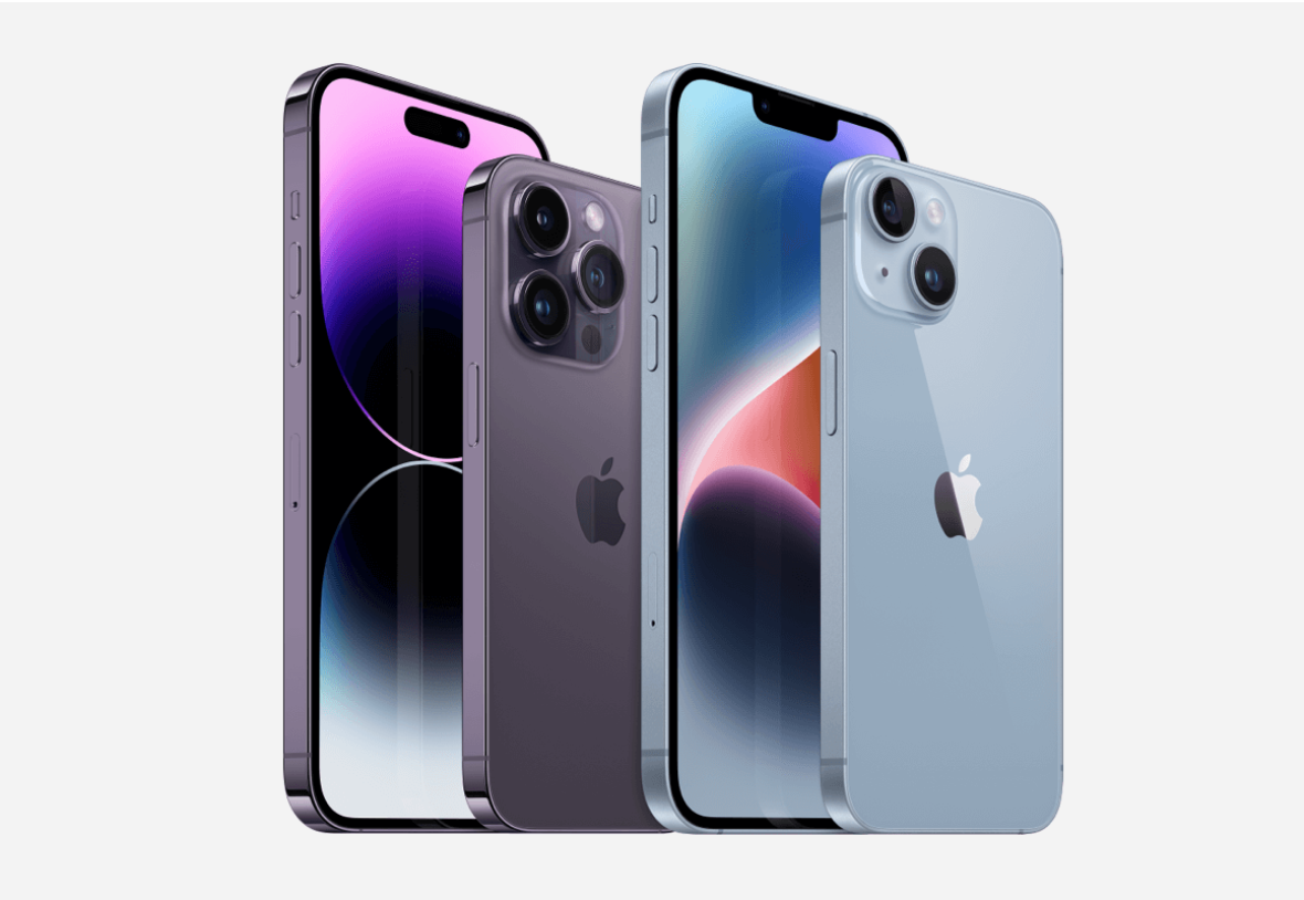 Four iPhone 14 models in different colours.