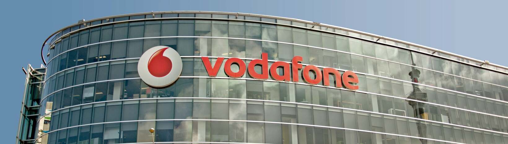 Vodafone’s ultimate voice and business broadband package – now fully inclusiv