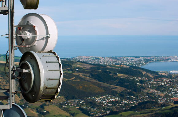 OCS02106_iot_infrastructure_you_can_trust_tile_600x396.jpg