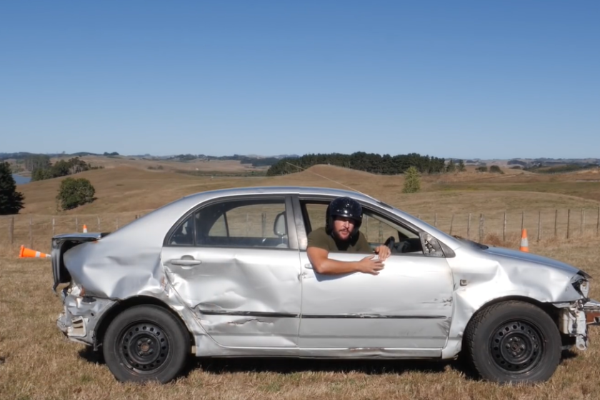 AA and Vodafone call on drivers to leave the phone alone